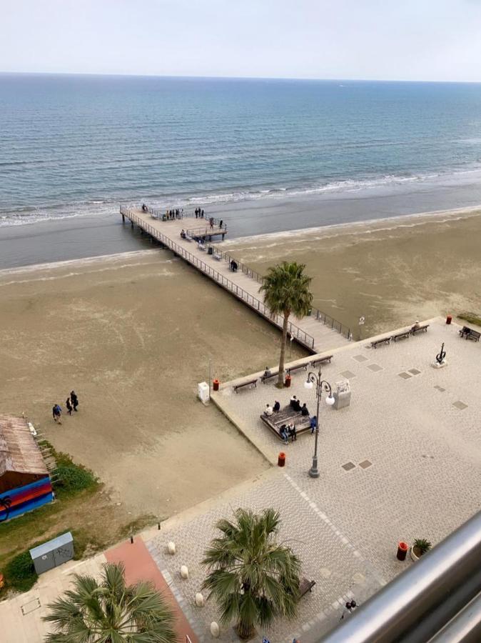 Larnaca Room, 50M To The Finikoudes Beach Exterior photo